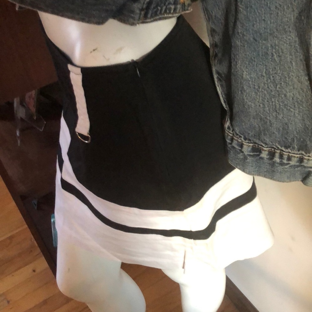 Mini skirt - Picture 2 of 6